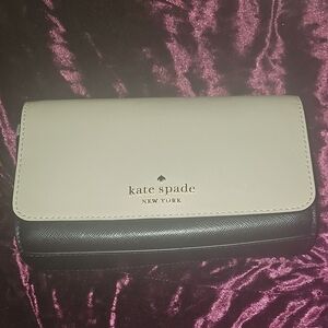 Kate Spade Black and Cream Wallet Sleek Design